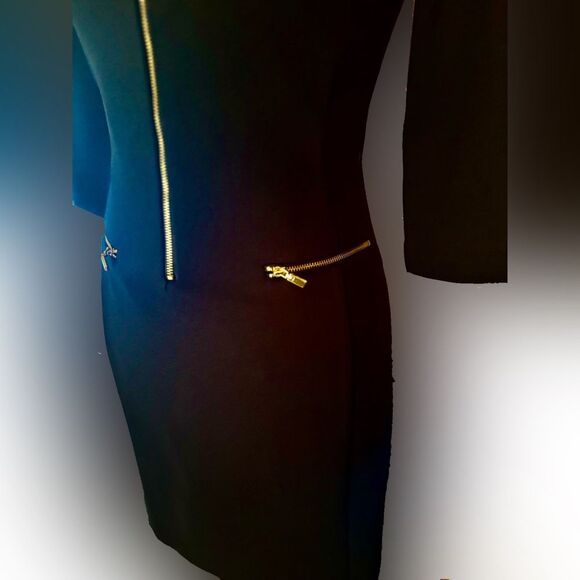 Tracy Negoshian Sheath Dress, Black and Gold, XS - Perfect for Any Occasion - Picture 3 of 8